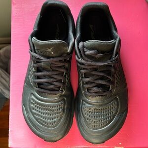 Altra Torin 5 Leather women’s 9